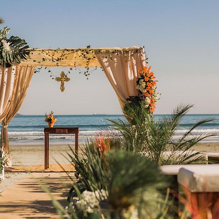 Pris Hotel Barequeçaba Екстериор снимка