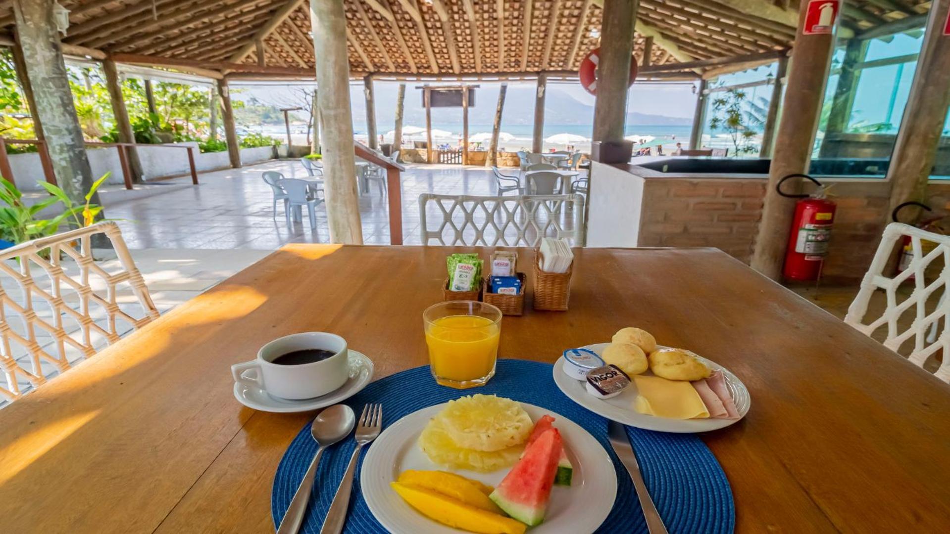 Pris Hotel Barequeçaba Екстериор снимка